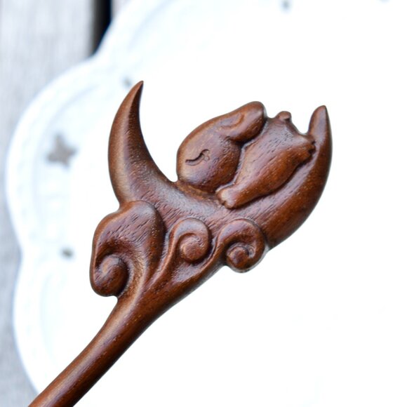 【SOLD】Moon Rabbit Wood Hair Stick - Chinese Hairpin - Picture 6 of 6